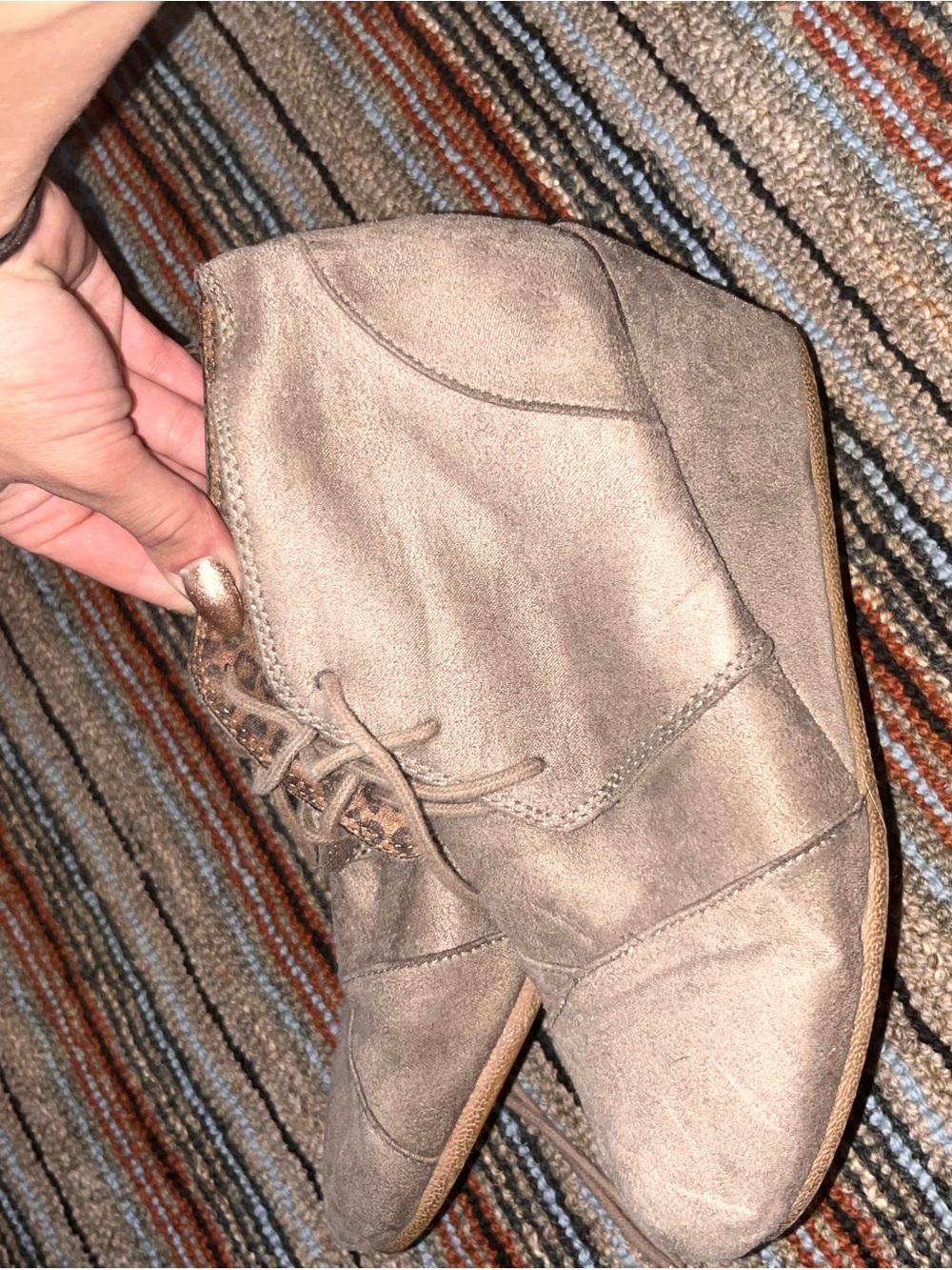 Women’s Lace-Up Ankle Boot in Taupe